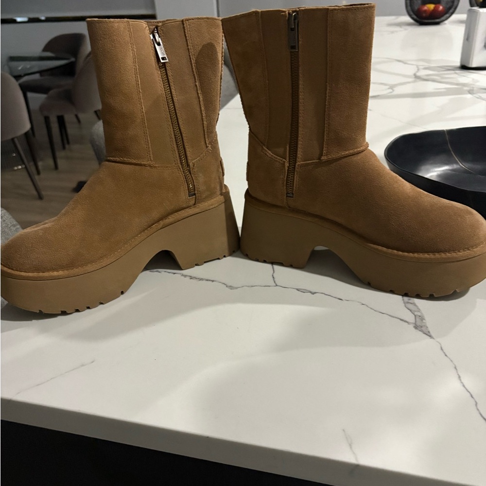 UGG Women's brown/chestnut classic twin seem boots - Picture 7 of 15